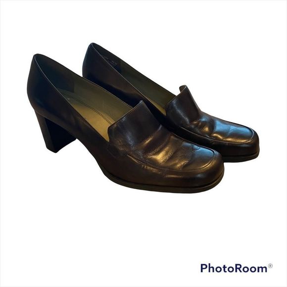 Naturalizer women’s 3 inch heel brown leather shoe Size 10M - Picture 1 of 7
